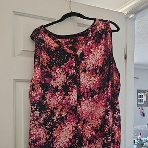 Worthington Vibrant Pink and Black Sleeveless Blouse